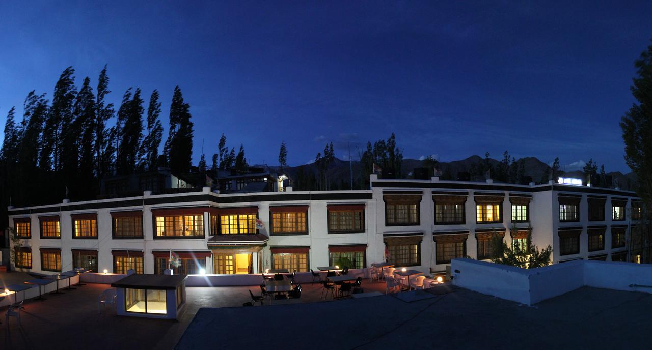 Mandala Hotell Leh Exteriör bild