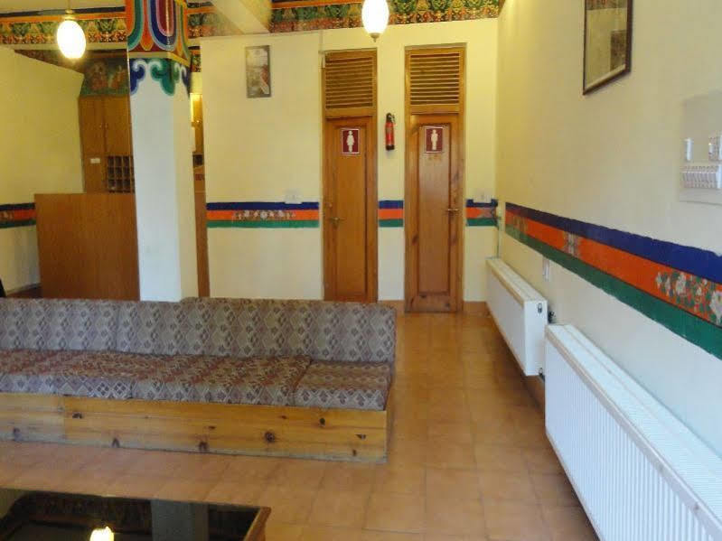 Mandala Hotell Leh Exteriör bild